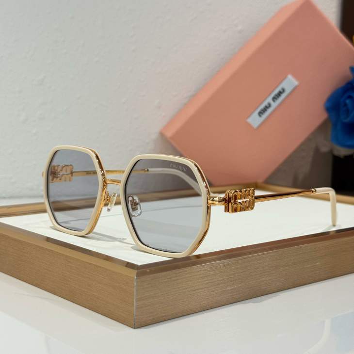 Picture of Miu Miu Sunglasses _SKUfw79615654fw